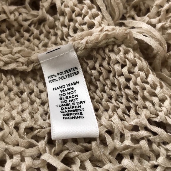 SAKS FIFTH AVENUE beige wrap with sleeves - Picture 6 of 6